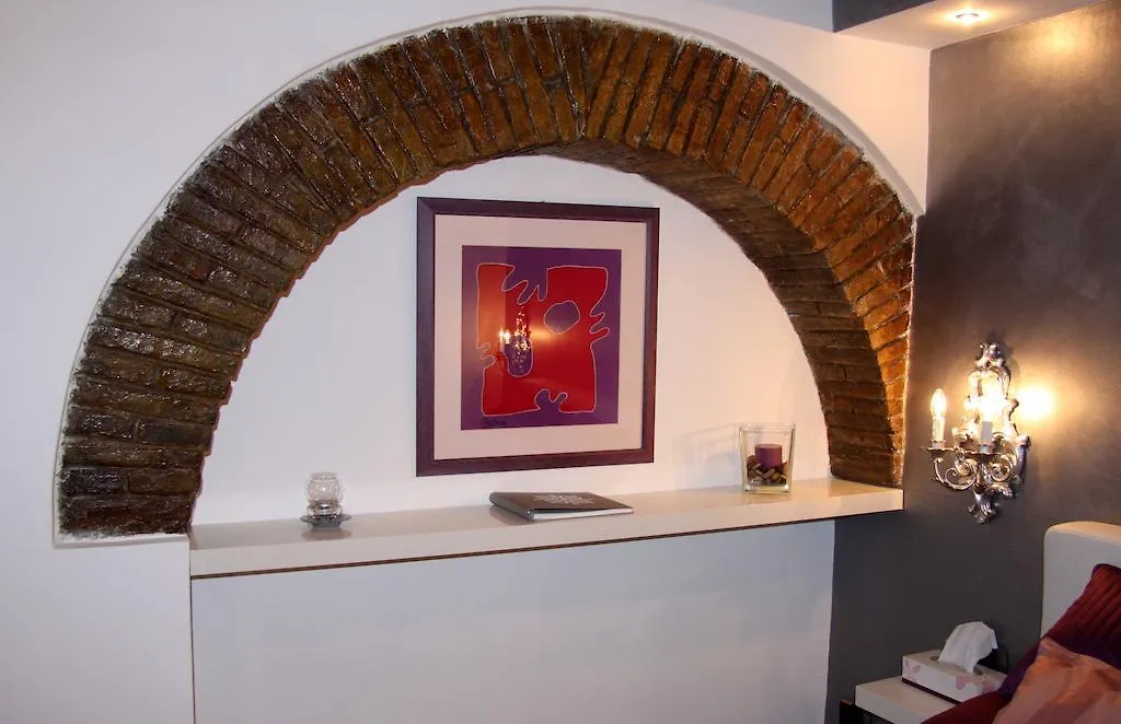Domus31 - Luxury House In Trastevere Rom 0*,